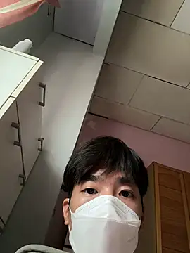 Asianbigfun 即時 XXX 聊天
