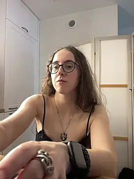 MartiniiSelenna's Live XXX Chat