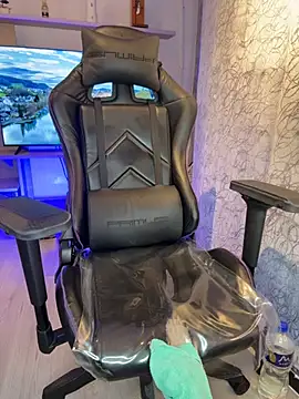 saracaball_'s Live XXX Chat
