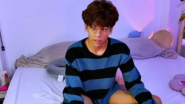 Chat XXX en directo de Samy_Twink