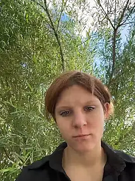 NinaParri Chat XXX live