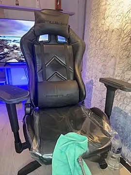 saracaball_'s Live XXX Chat