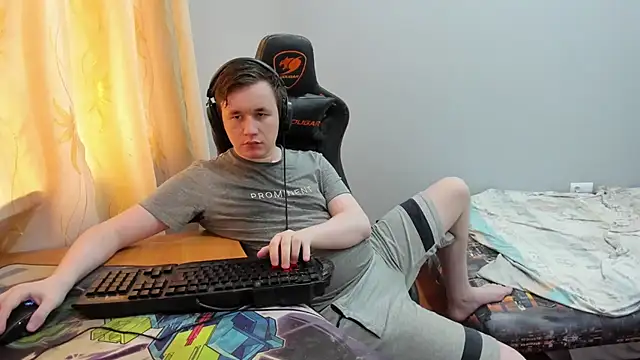 Show modela iliaskrislove na web-kameri