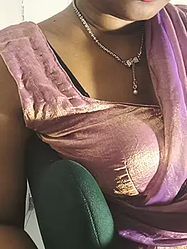 DIRTYSECRET_QUEEN_07: απευθείας συνομιλία ΧΧΧ