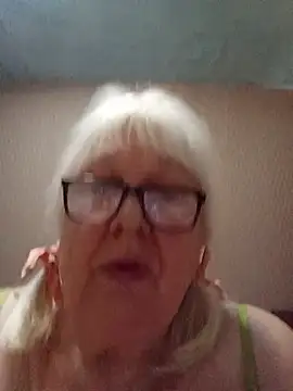 Alexia64231 élő XXX-chatje