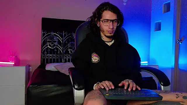 Vergil_Noir_ – Naživo XXX chat