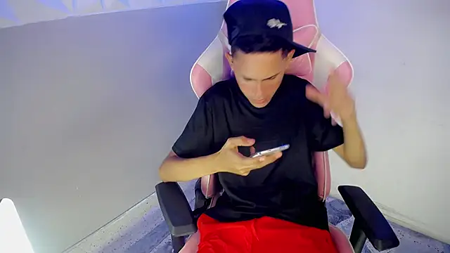 Pokazy przed kamerką – sombra_18