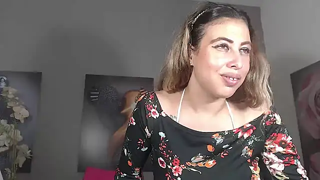 AntonellaBlanc Chat XXX in diretta