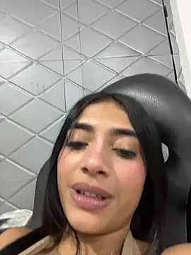 KattyLilli's Live XXX Chat