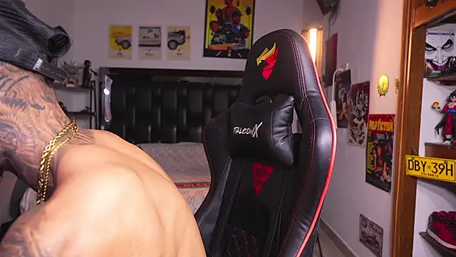 logan_hugh8 Adlı Modelin Web Kamerası Şovu
