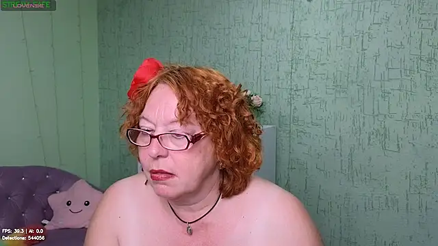 Fara_Flutte Adlı Modelin Canlı XXX Sohbeti