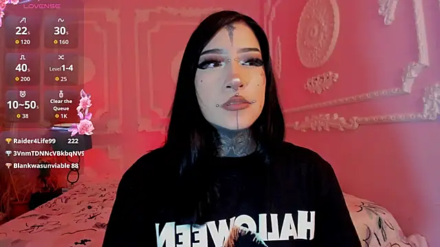 Kat_VonDe Adlı Modelin Canlı XXX Sohbeti