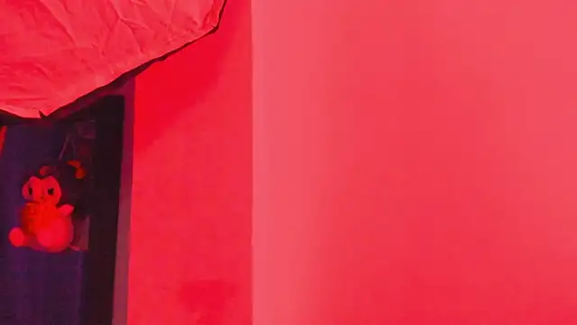 צ'אט XXX בשידור חי של Elagrace_