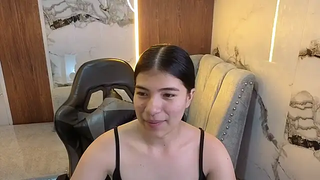 alesia_v_v Chat XXX in diretta