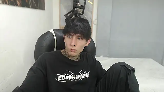 Chat XXX Live Cry_thereal