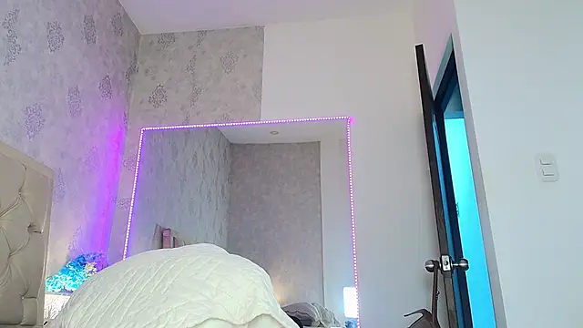 nini_love01's Live XXX Chat