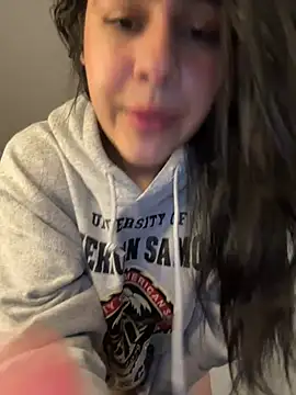 CuteKira7 Adlı Modelin Canlı XXX Sohbeti