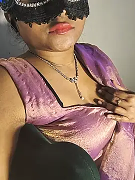 DIRTYSECRET_QUEEN_07: απευθείας συνομιλία ΧΧΧ
