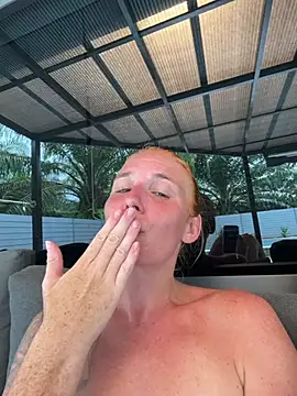 Živý XXX chat Redhairedteacher