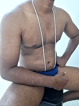 MalluCamBoy Adlı Modelin Canlı XXX Sohbeti