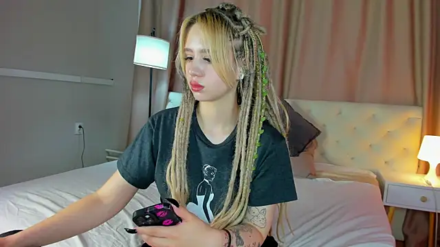 Valerie_Woodsn Live XXX chat