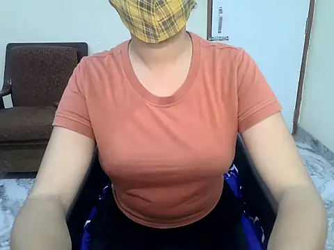 kritikadoll Adlı Modelin Canlı XXX Sohbeti