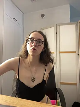Chatroom XXX en direct de MartiniiSelenna