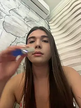 צ'אט XXX בשידור חי של saracaball_