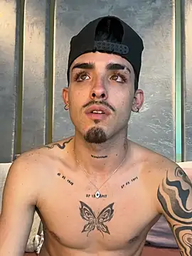 Chat XXX ao vivo de NikoStone_
