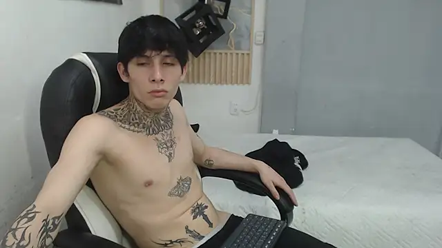 Cry_thereal XXX чат на живо
