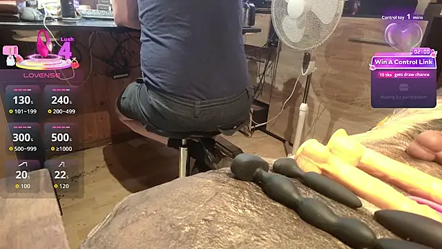 misteryman1956 Adlı Modelin Canlı XXX Sohbeti