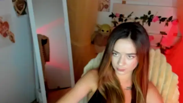 دردشة Bella_XO الجنسية المباشرة