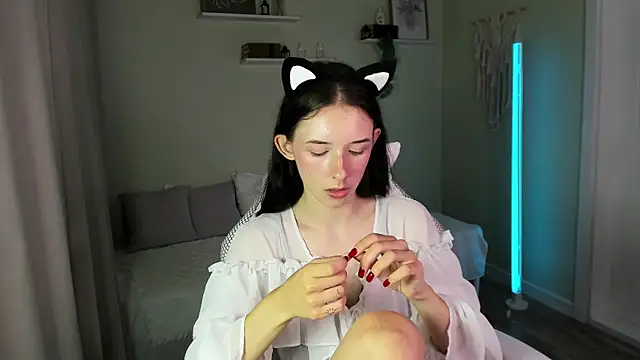 دردشة AnnaOddy الجنسية المباشرة