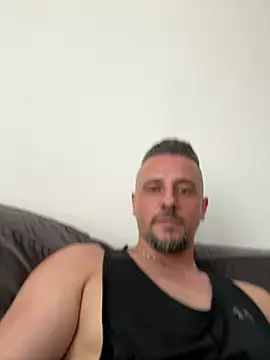 InsaneMattt – Naživo XXX chat