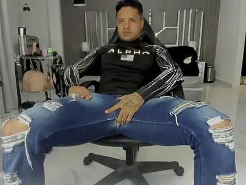 Chatroom XXX en direct de master_leather
