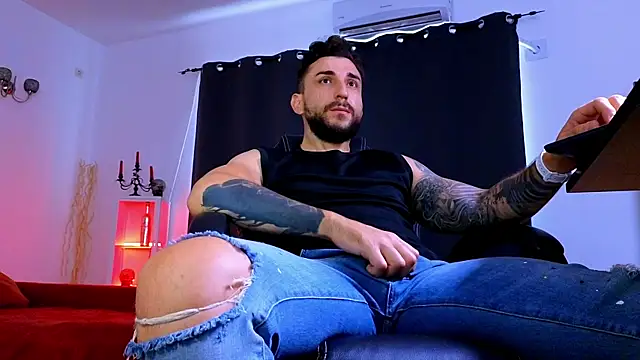 MightyAaron66 Chat XXX live