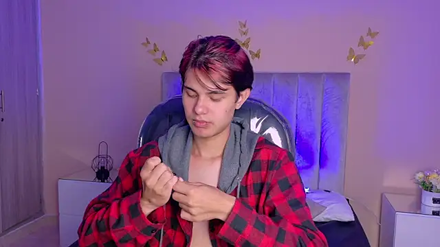 Derek_Sinn লাইভ XXX চ্যাট