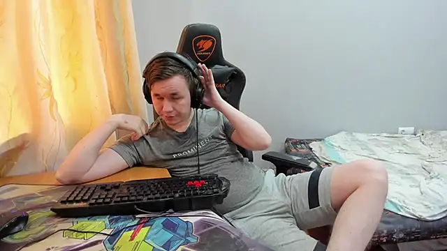 Show modela iliaskrislove na web-kameri