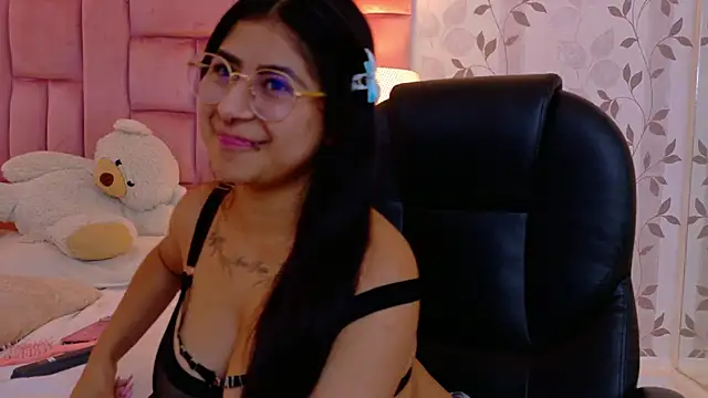 ScarletJons Chat XXX in diretta