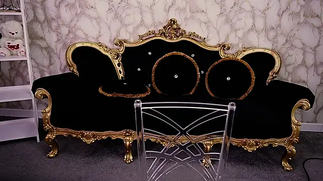 NikkyReyyy's Live XXX Chat