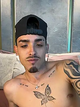 Chatroom XXX en direct de NikoStone_