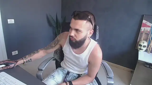 Czat XXX na żywo – OscarWillss