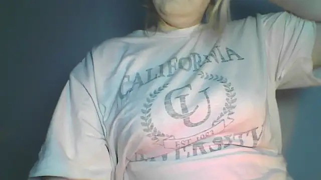 Chat +18 de Elayne_Sweet ao vivo