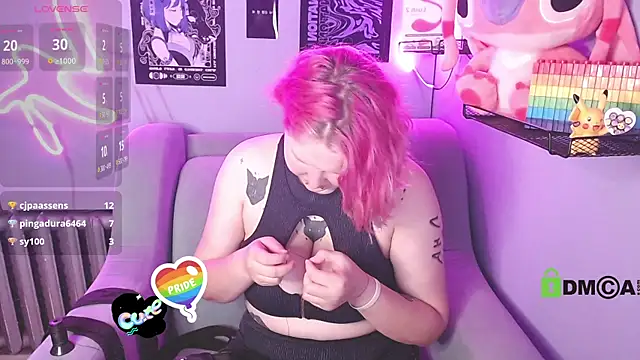 Živý XXX chat DolliRosees