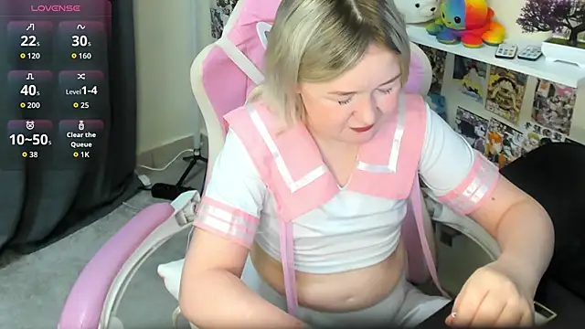 Sara_Robinson élő XXX-chatje