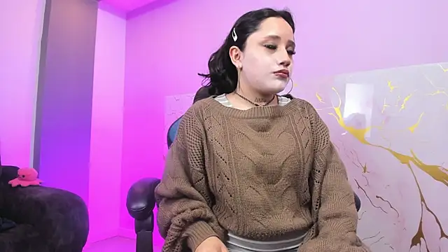 Miiarouse__ élő XXX-chatje