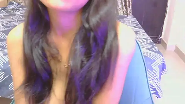 hoty-priya's Live XXX Chat