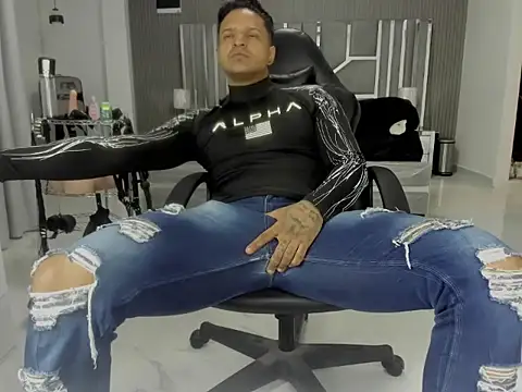 master_leather's Live XXX Chat