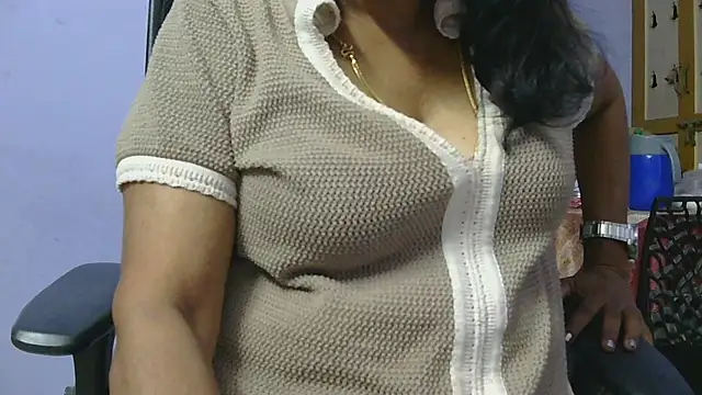 mallu_maya_dwv webkamerás műsora