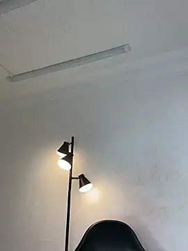 _Bella_7 élő XXX-chatje